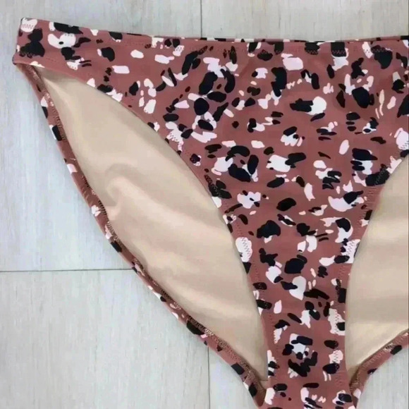 OLD NAVY | Women's Brown/Black/Cream Animal Print  Mid-Rise Bikini Bottoms - Picture 2 of 3